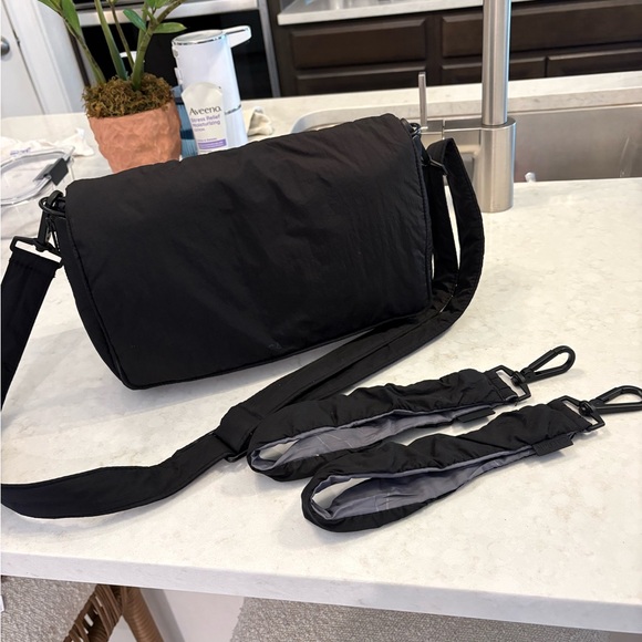 Calpak Stroller Caddy/bag - Picture 4 of 7